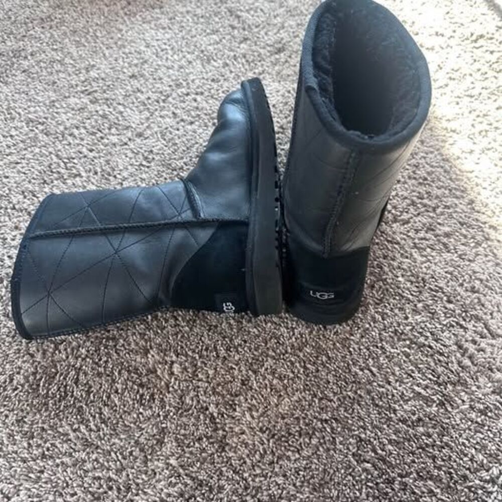 UGGs waterproof  black leather